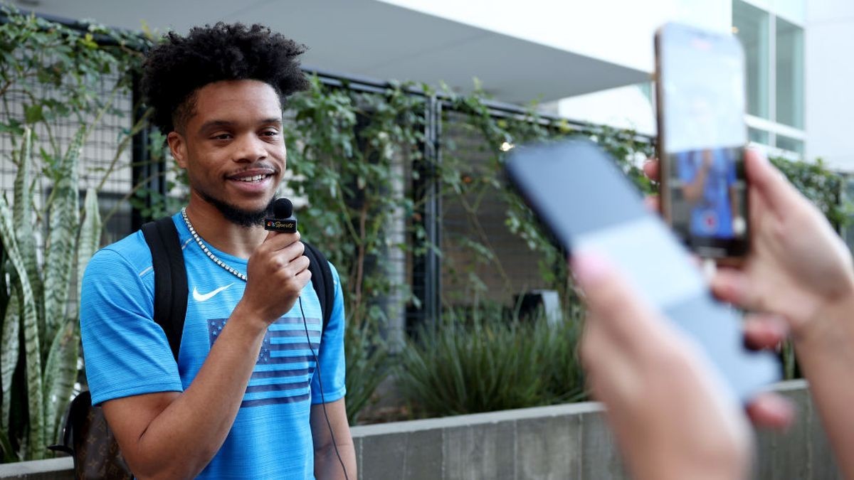 Paralympian Noah Malone of Fishers, Indiana, is interviewed during the Team USA Road to Paris. GETTY IMAGES