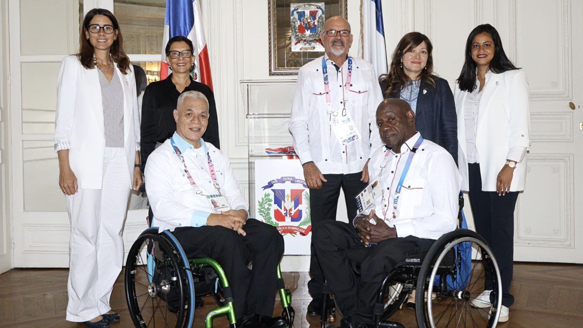 Dominican embassy in France. TEAMDOM hosts Paralympic Committee delegation. 